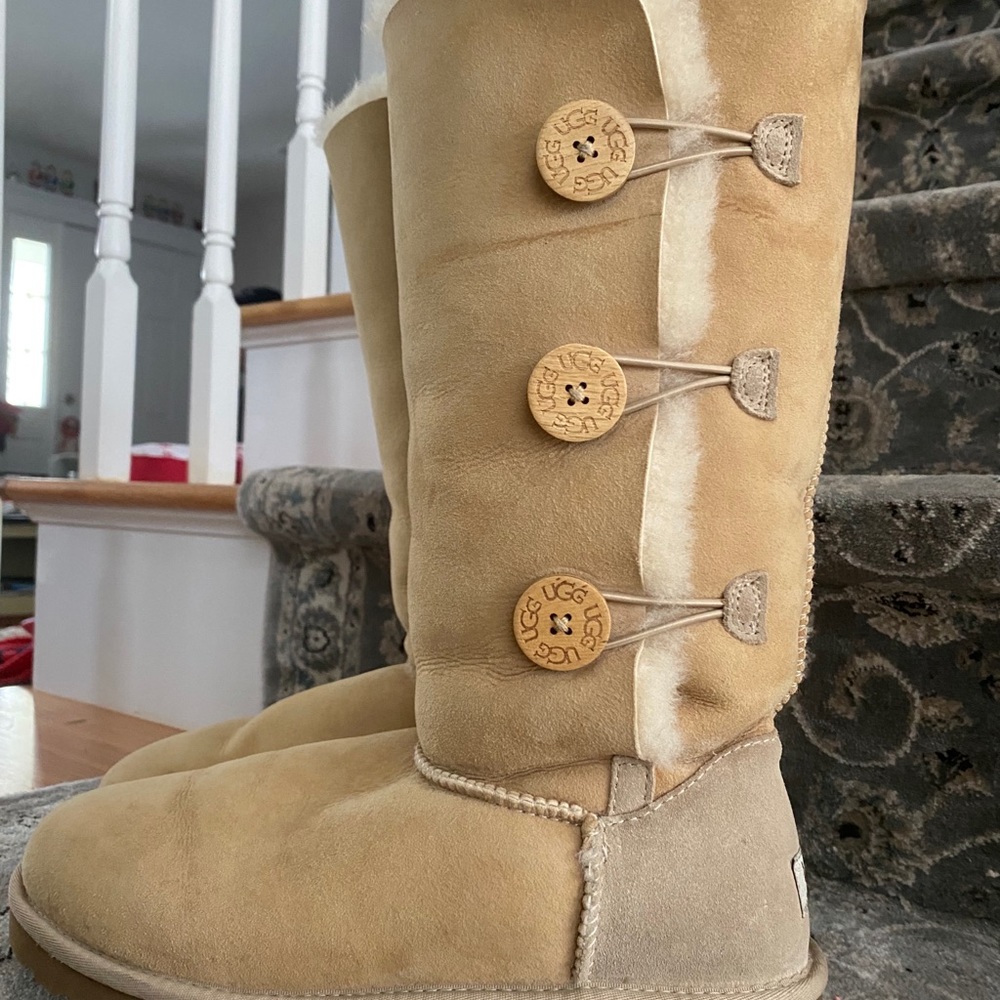 Tall UGG Bailey Button